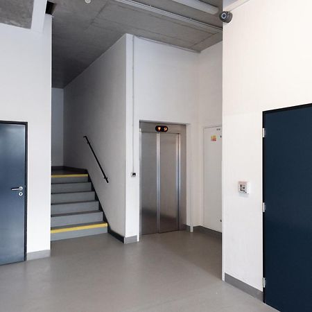 Spacious Apartments Near Karlin Square Praag Buitenkant foto
