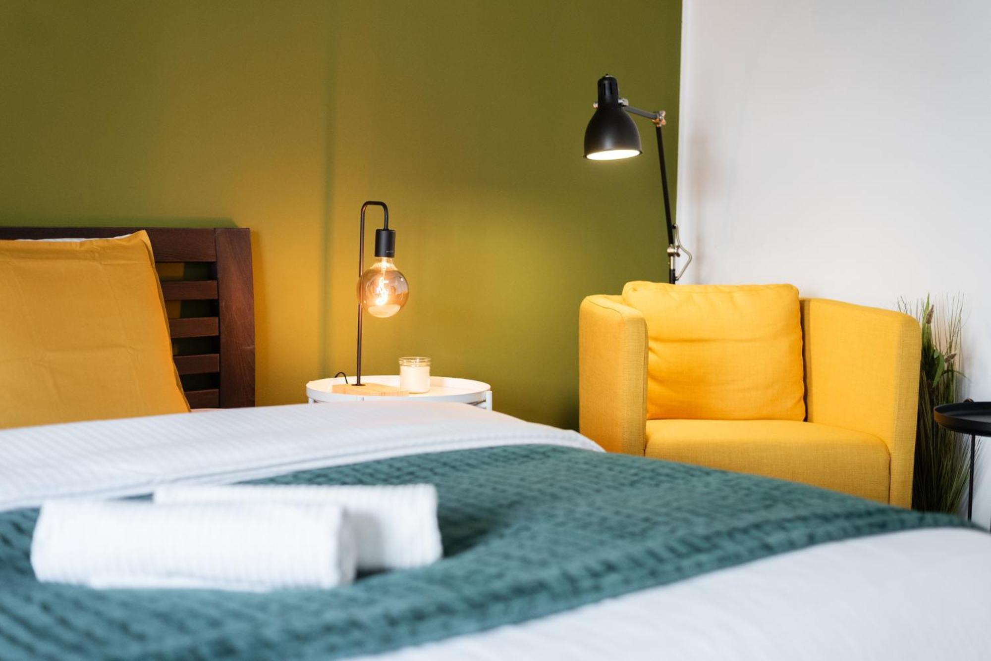 Spacious Apartments Near Karlin Square Praag Buitenkant foto