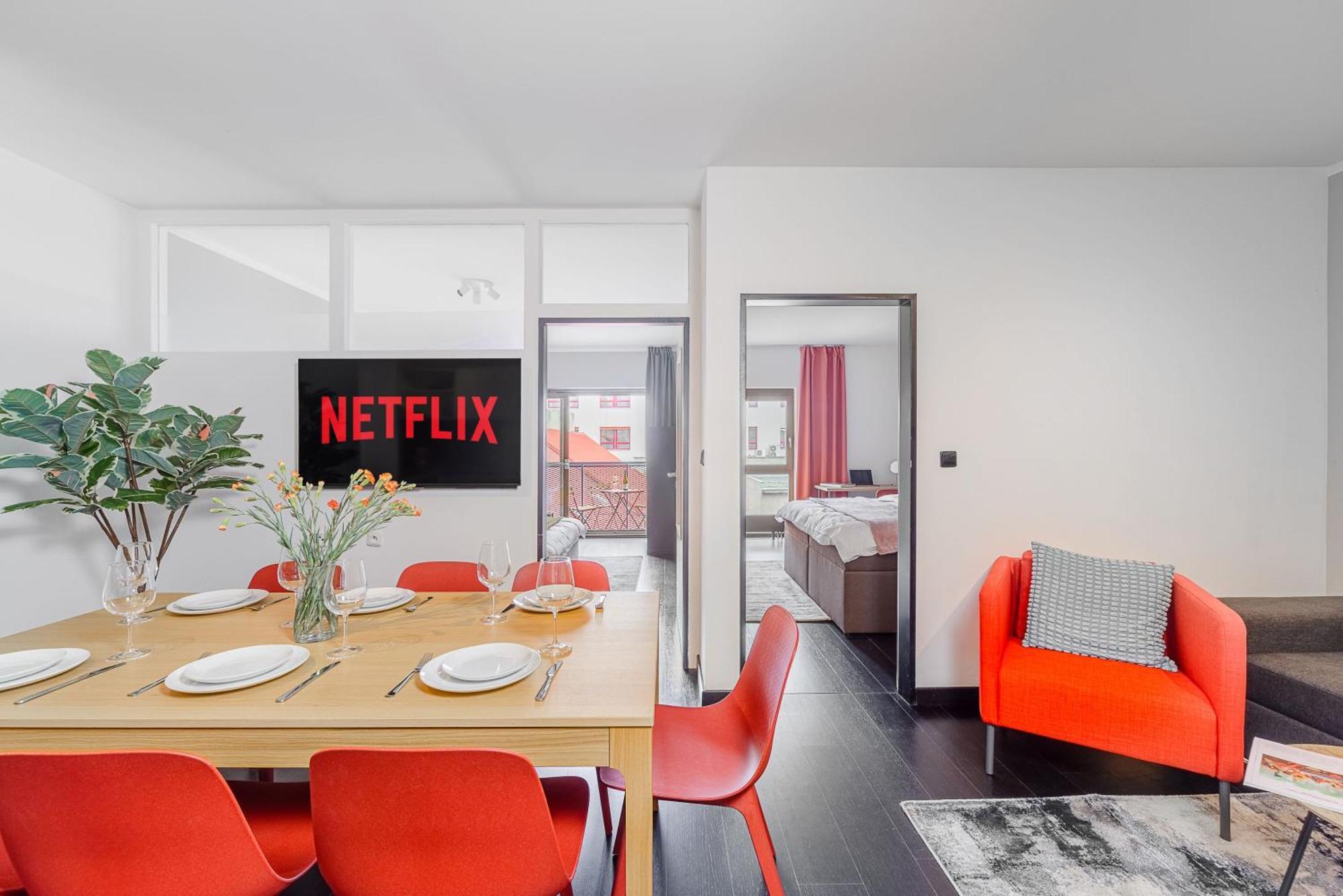 Spacious Apartments Near Karlin Square Praag Buitenkant foto