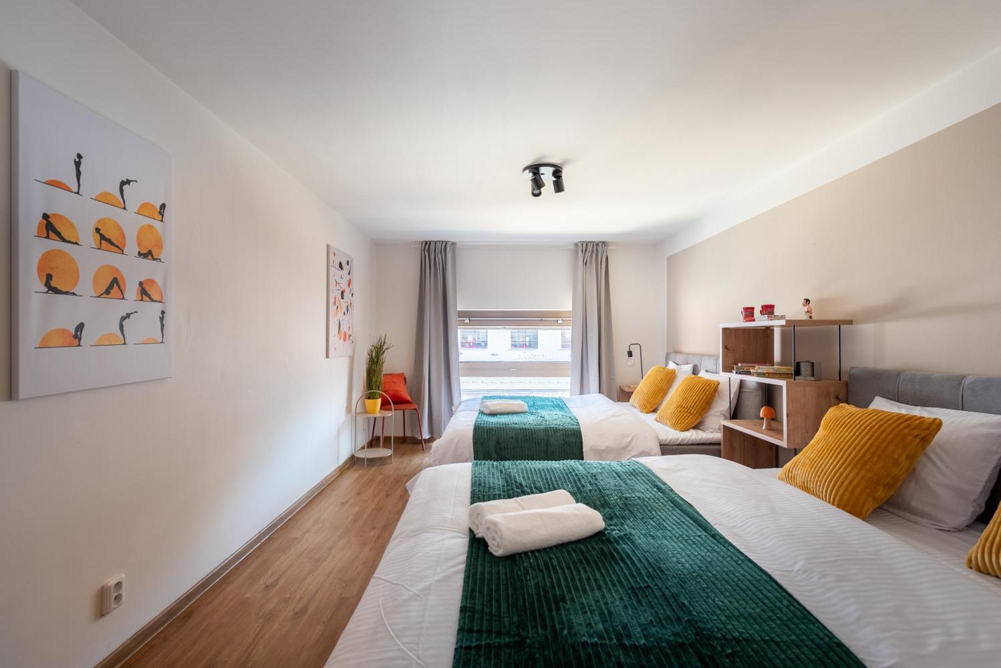 Spacious Apartments Near Karlin Square Praag Buitenkant foto