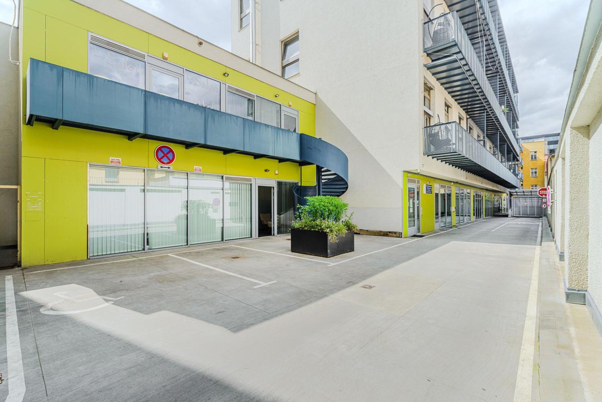 Spacious Apartments Near Karlin Square Praag Buitenkant foto